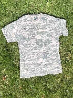 Master Sportsman Digital Camo T-Shirt Size XL
